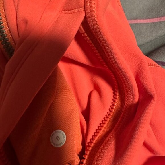 Lululemon Raspberry Cream Nulu Define Jacket size 6 - Picture 3 of 3